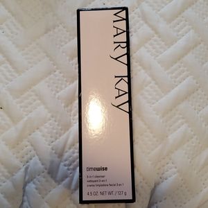 Mary Kay 3 in 1 cleanser